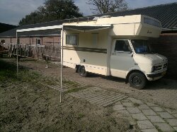 Te Koop: Mooie Bedford camper met 4 slaapplaatsen.