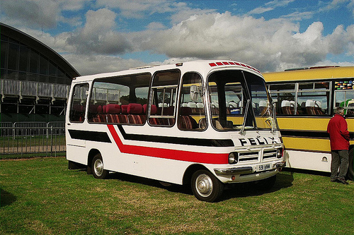 bedford-cf-bus